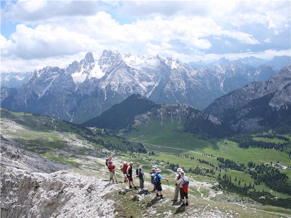 Dolomites walking vacation in Italy