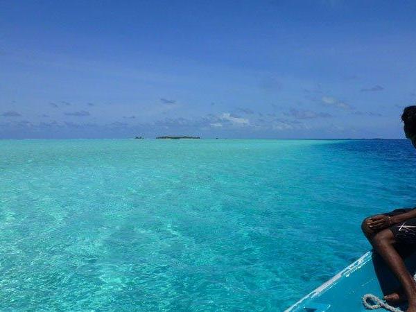 Maldives budget small group tour