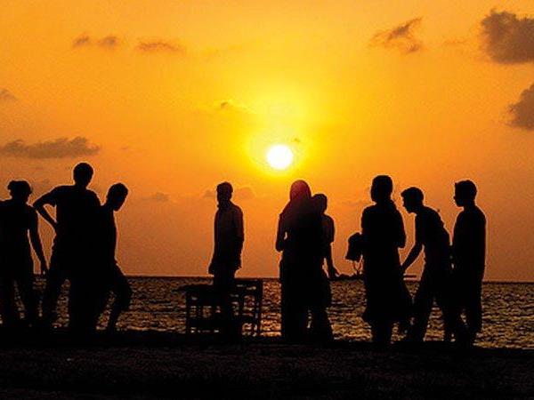 Maldives budget small group tour