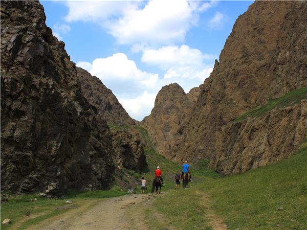 Mongolia adventure vacation, small group