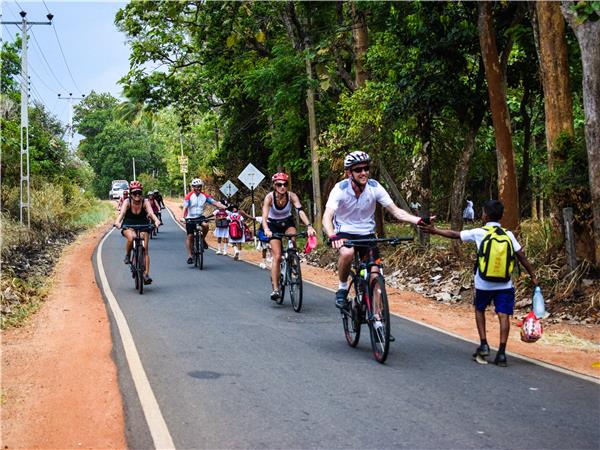 Sri Lanka cycling vacation