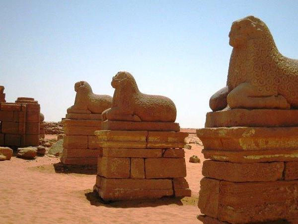 Sudan vacation, small group tour