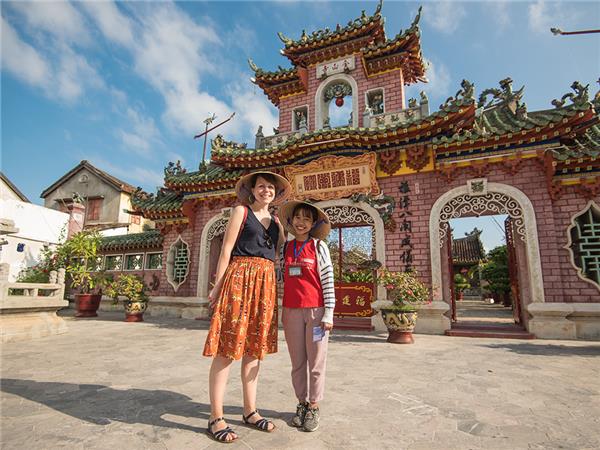 Vietnam small group vacation, a food adventure