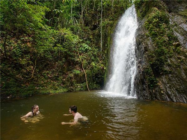 Borneo small group tour with added comfort