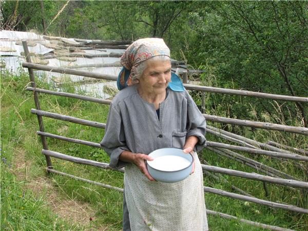 Rodopi mountains hiking vacation in Bulgaria