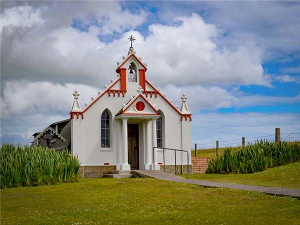 Orkney Isles walking vacation, small group