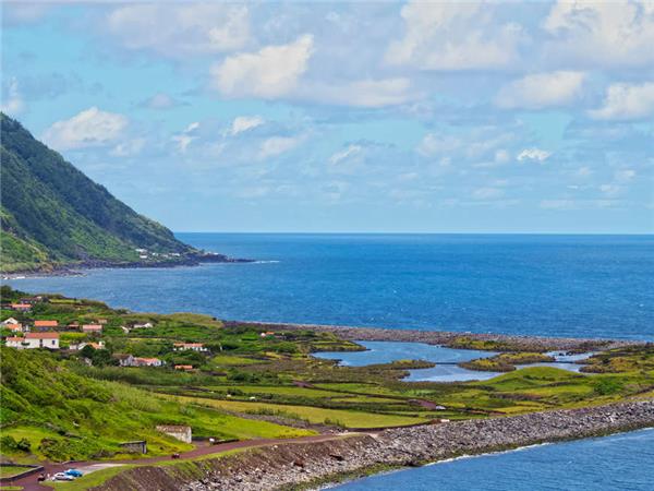 Island hopping in the Azores, small group