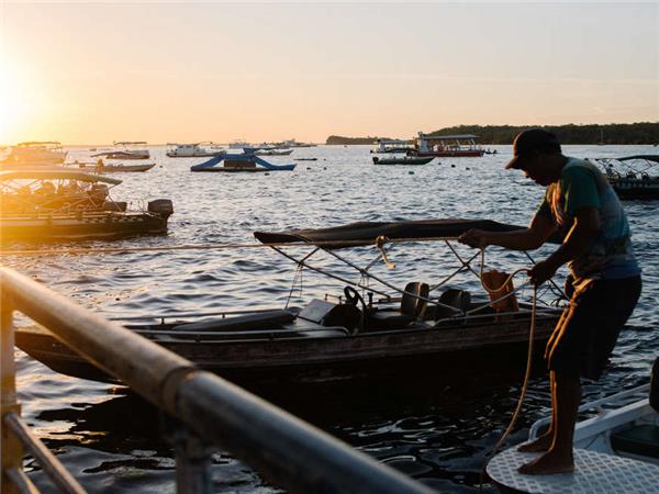 Brazilian Amazon by boat vacation