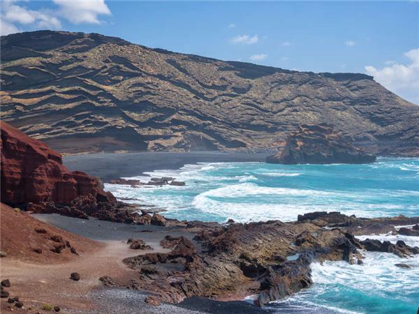 Lanzarote walking vacation in Canary Islands