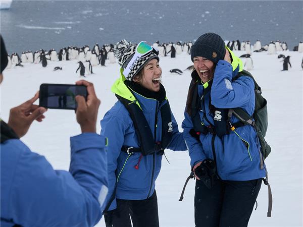 Antarctic cruise with the World Wildlife Fund