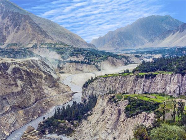 Pakistan's Karakoram highway vacation