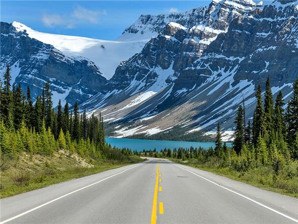 Hiking in the Canadian Rockies vacation