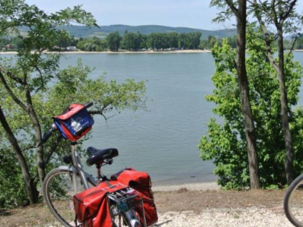 Danube cycling holiday, self guided