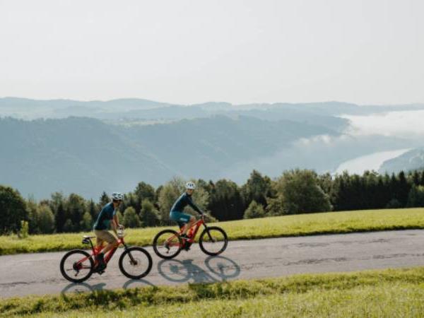 Danube cycling holiday, self guided