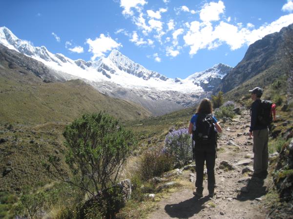 Peru hiking vacation, Cordillera Blanca | Responsible Travel