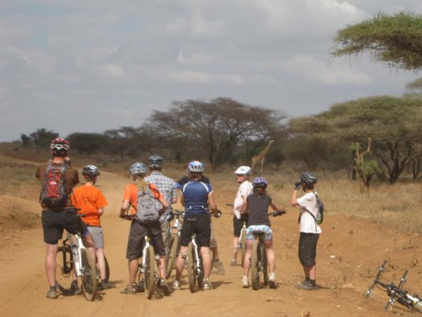 Family cycling vacation in Kenya & Tanzania