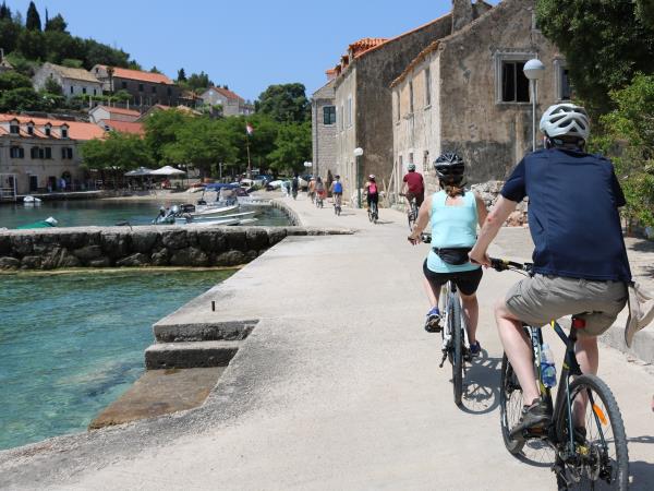 Dubrovnik kayaking & cycling vacation