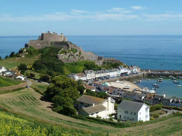 Jersey walking vacation, England