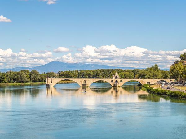 Avignon & Cotes du Rhone cycling vacation