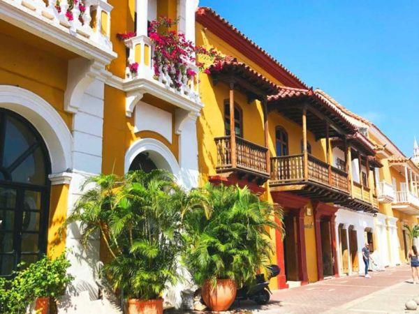 Luxury Caribbean Colombia group tour for over 50s