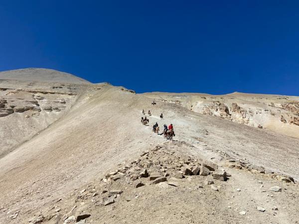 Horse riding across the Andes