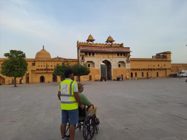 Wheelchair accessible Golden Triangle tour, India 