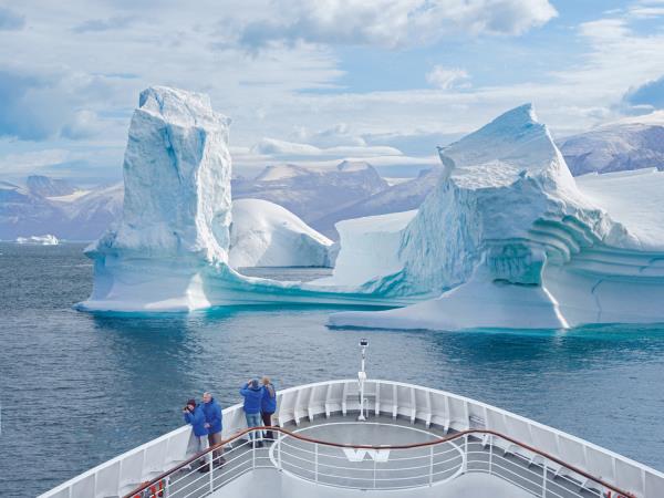 Antarctica semi-circumnavigation expedition cruise