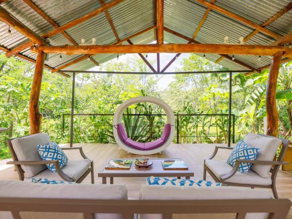 Costa Rica wellness retreat