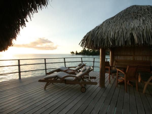 Luxury island hopping vacation in French Polynesia 